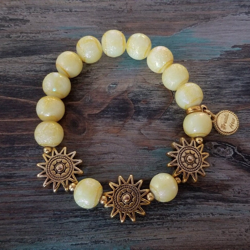Sun Celestial Charm Beaded Bracelet Yellow Jewelry Stretch Gold Sunshine Amber Glass Beads Beach Spring Summer Women's Gift for Her