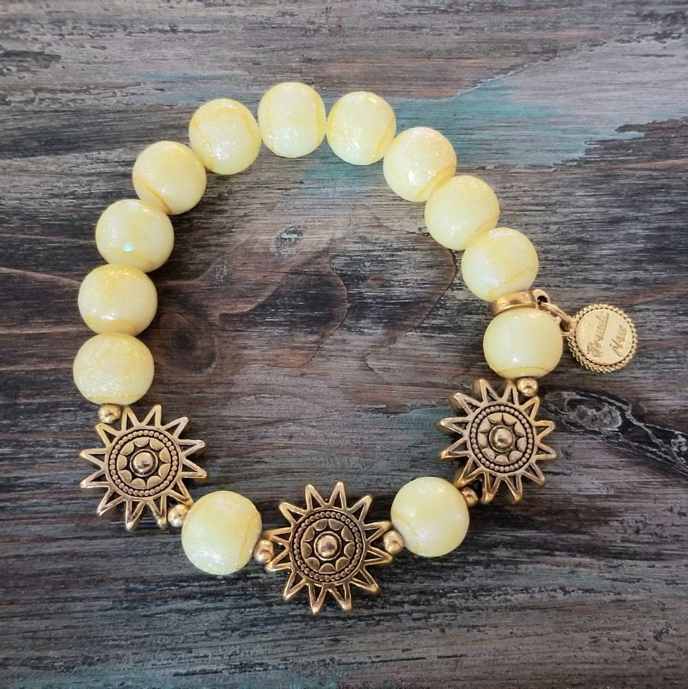 Sun Celestial Charm Beaded Bracelet Yellow Jewelry Stretch Gold Sunshine Amber Glass Beads Beach Spring Summer Women's Gift for Her