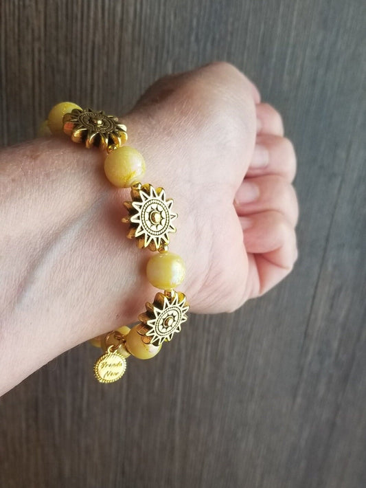 Sun Celestial Charm Beaded Bracelet Yellow Jewelry Stretch Gold Sunshine Amber Glass Beads Beach Spring Summer Women's Gift for Her